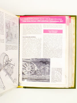 Fiches pédagogiques Archeologia ( suppléments de la revue Archeologia ) relatives à la civilisation romaine : lot de 67 fiches sur 30 sujets. ...