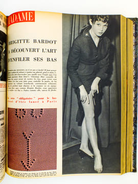 Semaine du Monde , 2e Semestre 1954 ( du n° 86 du 2 juillet 1954 au n° 112 du 31 décembre 1954 ). Semaine du Monde (revue) ; HERSANT, Patrick (Dir.)