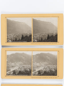 Lot de 24 vues photographiques stéréoscopiques de Suisse : Interlaken, Grindelwald und Bern [ Collection Stéréoscopique du Bazar de l'Hôtel de Ville ] ...