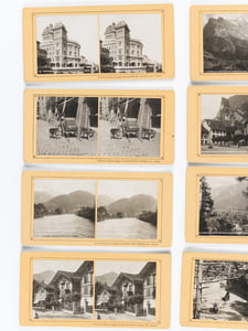 Lot de 24 vues photographiques stéréoscopiques de Suisse : Interlaken, Grindelwald und Bern [ Collection Stéréoscopique du Bazar de l'Hôtel de Ville ] Numéros 1 : Grindelwald. La vallée et l'Eiger - 5 : Interlaken. Entrée des jardins du Kursaal - 6 : Interlaken. Le Kursaal - 7 : Interlaken. Vue prise de la Heimwehfluh - 8 : Interlaken. Vue prise de la Heimwehfluh - 9 : Interlaken. L'aar à Unterseen - 10 : Interlaken. L'Aar et le Harder - 12 : Interlaken. Vue prise du petit Rugen vers la Jungsfrau - 13 : Interlaken. Marktgasse - 14 : Interlaken. Châlets Suisse au Matten - 15 - Interlaken. L'Aar et le grand Rugen - 21 : Interlaken. Le Port - 18 : Interlaken. Vue prise de la Höheweg - 16 : Interlaken. La promenade de la Höheweg - 19 : Interlaken. La Höheweg et le Harder - 20 : Interlaken. Vue prise de la Höheweg vers la Schynigge-Platte - 24 : Interlaken. La Jungfrau prise de la Höheweg - 25 : Interlaken. Unterseen - 26 : Interlaken. Vue prise du Rugen vers le Boedeli - 27 : Interlaken. Vue prise du Rugen vers la Trinkhalle - 28 : Interlaken. Vue prise de Hohbühl et 12 : Berne. La fosse aux Ours - 23 : Berne. Façade du Palais Fédéral - 33 : Berne : Laitier et les chiens attelés