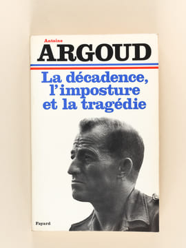 La décadence, l'imposture et la tragédie [ Livre dédicacé par l'auteur ] On joint une intéressante lettre d'un ami du dédicataire : "Mérignac, ce ...