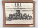 [ Photo de groupe - Hanoï, Tonkin : ] Ecole des Travaux Publics 2e Année - 1922-1923. HOPDUNG-PHOTO