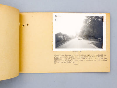 [ Dossier photographique reconstituant un accident mortel survenu sur la R.N. 132 (désormais R.N. 524), en Gironde), dans les années 60 ] Dépliant photographique, Affaire Iglicki - Laroze, Homicide involontaire
