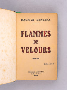 Flammes de Velours. Roman Cosmopolite [ Edition originale ]