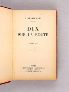 Dix sur la Route [ Avec un billet autographe du mari de l'auteur ]