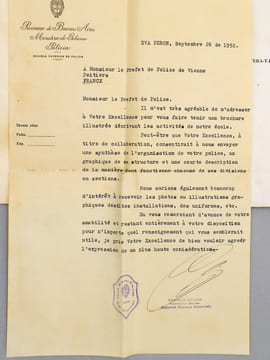 Le Crime restera-t-il impuni ? [ brochure de 1952, par le Ministère de l'Intérieur de la Province de Buenos Aires, Argentine, pour la promotion de  ...