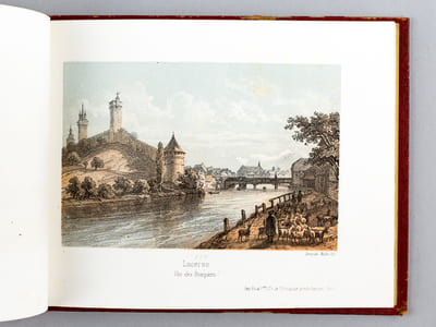 Guide et Memento du Voyageur en Suisse et en Savoie. Lucerne [ Contient 20 lithographies en couleurs : ] Lucerne, vue prise de Gutch - Panorama du Lac de Lucerne (planche double) - Lucerne. Hôtel de Schweizerhof - Lucerne. Vue des Remparts - Le Lion de Lucerne - Vue du Lac de Lucerne prise du Kussnacht - Chapelle de Guillaume-Tell - Veggis, au Lac des Quatre-Cantons - Vue du Rigi, entre le Rigi Kulm et le Rigi Staffel - Les Bains Froids sur le Rigi - Le Rigi Culm - Rigi Staffel (planche double) - Rigi Kulm (planche double) - Panorama des Alpes Bernoises vue du Rigi (planche double) - Brunnen (planche double) - Le Grutli. Lac des 4 Cantons - Chapelle de Guillaume Tell sur le Lac des 4 Cantons - Fluelen Lac des 4 Cantons - Stanztadt. Lac des 4 Cantons - Am Ort Lac des 4 Cantons