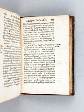 La République des Suisses. Comprinse en deux livres [ ... ] Descrite en Latin par Josias Simler de Zurich [ Edition originale de l'édition française ...