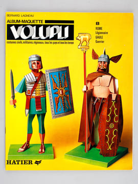 Album-Maquette Volupli. (Lot de 4 numéros) Costumes civils, militaires, régionaux ; tous les pays et tous les temps. N° 5 : France Xve siècle : Dame ...