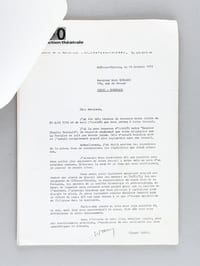 Tapuscrit corrigé de son spectacle sur La Fontaine au Théatr'O avec trois lettres signées relative au spectacle, datées d'octobre et novembre 1973 et janvier 1974, adressées au philosophe et critique Marc Soriano