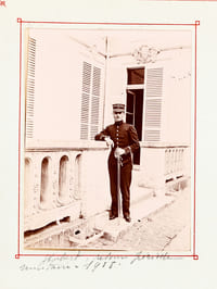 Album photo ancien contenant 73 photos : Vieille maison des religieuses de Moret sur Loing - Yvonne, Andrée Henry Septembre 1908 - Maurice, Jehan, Henry - Hubert retour période militaire 1908 - Maurice - Gilberte, Jacqueline 1909 - Yvonne août 1909 Les Annonciades - Mur écroulé aux Annonciades, Meulan 1910 - etc.