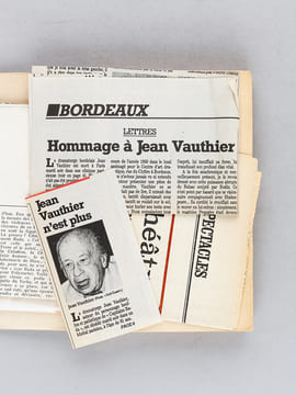 [ Lot de 6 ouvrages enrichis de plusieurs lettres autographes signés et de dédicaces à l'écrivain bordelais Michel Suffran ] Le personnage combattant ...