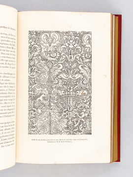 Histoire du Mobilier. Recherches et Notes sur les Objets d'Art qui peuvent composer l'ameublement et les collections de l'homme du monde et du ...