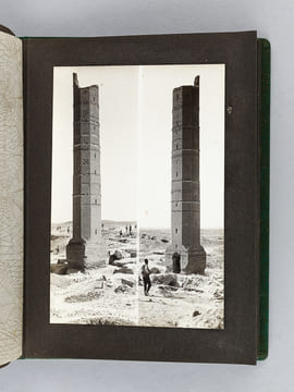 Album photographique d'Alep : 22 photos format 17 x 11 cm . DEROUNIAN, Vartan