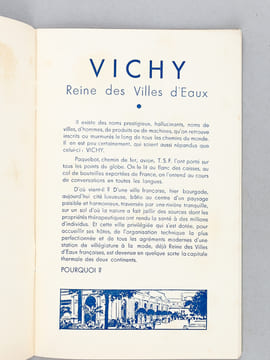 [ Lot de 22 programmes des Casinos de Vichy ] 8 Programmes Officiels du Casino de Vichy 1932 - 14 Album-Programmes du Grand Casino de Vichy de 1933 à ...
