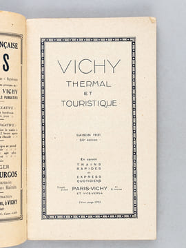 [ Lot de 22 programmes des Casinos de Vichy ] 8 Programmes Officiels du Casino de Vichy 1932 - 14 Album-Programmes du Grand Casino de Vichy de 1933 à ...