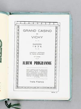 [ Lot de 22 programmes des Casinos de Vichy ] 8 Programmes Officiels du Casino de Vichy 1932 - 14 Album-Programmes du Grand Casino de Vichy de 1933 à ...