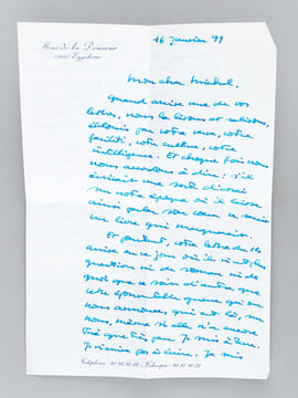 2 très belles lettres de Bernard Clavel évoquant la guerre du Golfe et son pacifisme : 1 L.A.S. signées de 2 pages adressées à l'écrivain bordelais ...
