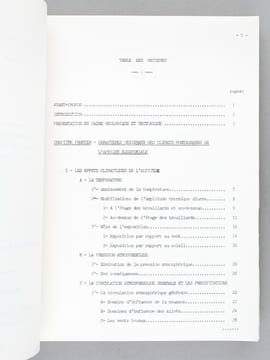 Etude climatologique géomorphologique et biogéographique des montagnes d'Afrique Equatoriale au-dessus de 2000 m. d'altitude (5° N -5° S) d'après la ...