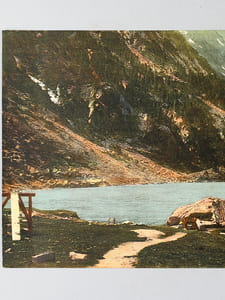 Cauterets (Hautes-Pyrénées) Le Lac de Gaube et le Vignemale (alt. 3.298 m) (C.C. 10) [ Vue panoramique géante en couleurs format 56 x 22,5 cm ]