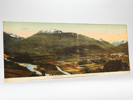 Argelès-Gazost. Fond du Lavedan et coupures de Cauterets, Arrens ; vue prise des hauteurs de Silhen (C.C. 44) [ Vue panoramique géante en couleurs ...