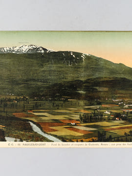 Argelès-Gazost. Fond du Lavedan et coupures de Cauterets, Arrens ; vue prise des hauteurs de Silhen (C.C. 44) [ Vue panoramique géante en couleurs ...