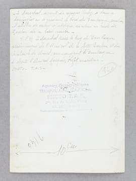 4 photos de presse réunissant le Maréchal Pétain et l'Amiral Darlan : 2 photos de Pétain et Darlan se rendant à bord du croiseur Dunkerque en rade de ...
