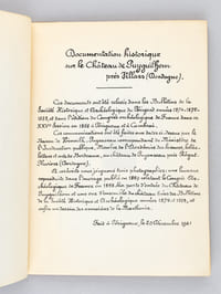 Documentation Historique sur le Château de Puyguilhem près Villars (Dordogne). De La Marthonie. Armoiries de gueules au lion d'or, Lampassé et armé de sable.