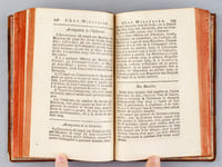 Petite Encyclopédie ou les Elémens des connaissances humaines, contenant les Notions générales de toutes les Sciences, de tous les Arts utiles, & des matières qui ont rapport à la Société. Tome 2