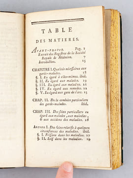 Manuel pour le Service des Malades, ou Précis des Connoissances nécessaires aux personnes chargées du soin des Malades, femmes en couche, enfans ...