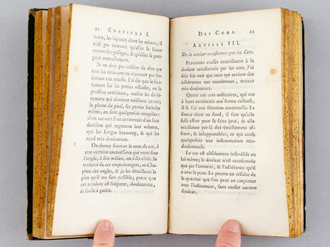 Manuel pour le Service des Malades, ou Précis des Connoissances nécessaires aux personnes chargées du soin des Malades, femmes en couche, enfans ...