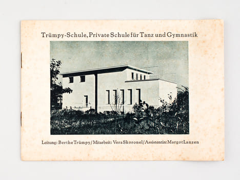 Trümpy-Schule, Private Schule für Tanz und Gymnastik [We join : ] Dante göttliche Komödie Ubertragungen von Stefan George [ Signed by Vera Skoronel : ...