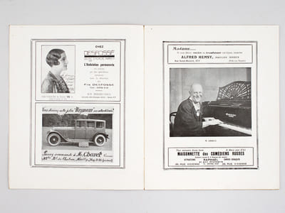 Palace. Music-Hall Boulevard angle Faubourg Montmartre. Grock le premier comique du monde pour la première fois joue, chante et danse dans la plus formidable des revues à grand spectacle : Paris-Voyeur ! Programme