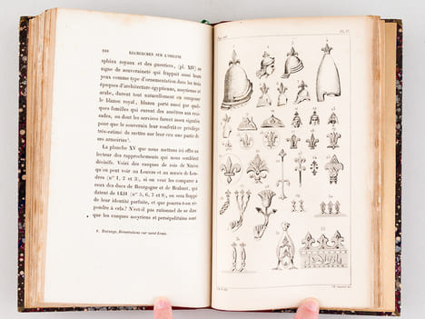 Recherches sur l'Origine du Blason et en particulier sur la Fleur de Lis [ Edition originale ]. DE BEAUMONT, Adalbert