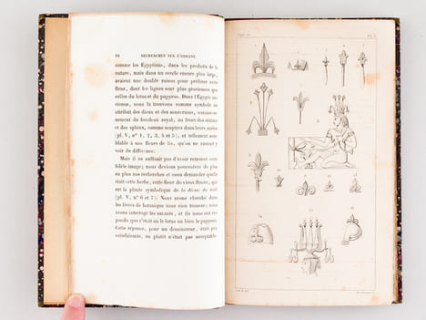 Recherches sur l'Origine du Blason et en particulier sur la Fleur de Lis [ Edition originale ]. DE BEAUMONT, Adalbert