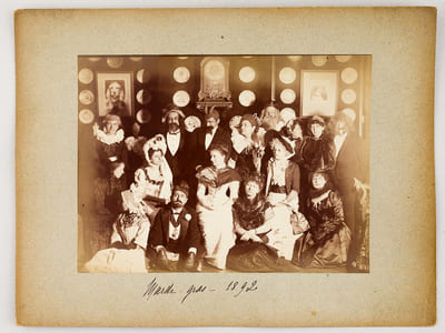 3 Photos anciennes de bal costumé dont "Mardi-Gras 1892", "Charades 1892"