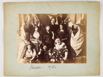 3 Photos anciennes de bal costumé dont "Mardi-Gras 1892", "Charades 1892"