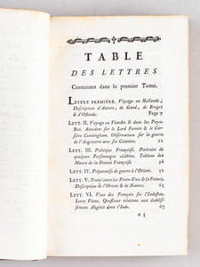 Voyages en Europe, en Asie et en Afrique, contenant la description des Moeurs, Coutumes, Loix, Productions, Manufactures de ces Contrées, & l'Etat actuel des Possessions Angloises dans l'Inde (2 Tomes - Complet) Commencés en 1777, & finis en 1781, par M. Makintosh, Suivis des Voyages du Colonel Capper, dans les Indes, au travers de l'Egypte & du grand Désert, par Suez & par Bassora, en 1779