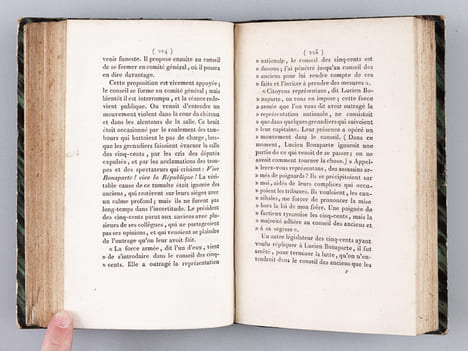 Le Dix-Huit Brumaire, ou Tableau des événemens qui ont amené cette journée; des moyens secrets par lesquels elle a été préparée ; des faits qui l'ont ...