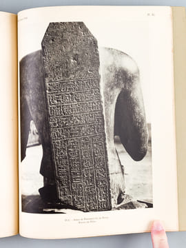 Inscriptions de Basse Epoque trouvées à Tanis [ On joint : ] Trois gouverneurs de Tanis d'après les inscriptions des Statues 687, 689 et 700 du Caire. ...