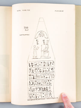 Inscriptions de Basse Epoque trouvées à Tanis [ On joint : ] Trois gouverneurs de Tanis d'après les inscriptions des Statues 687, 689 et 700 du Caire. ...