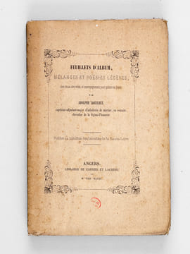 Feuillets d'Album. Mélanges et Poésies légères, avec douze airs notés et accompagnement pour guitare et piano [ Edition originale ]. BOUILHET, Adolphe