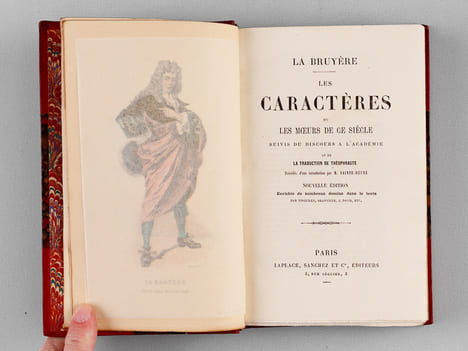 Les Caractères ou Les Moeurs de ce Siècle, suivis du Discours à l'Académie et de la traduction de Théophraste. LA BRUYERE, Jean de