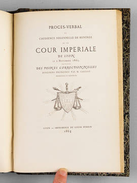 [ Recueil de 12 titres ] Traité des sept Espèces de Verbes de la Langue Française par M. Darles [ Suivi  de : ] Eloge de Socrate. Collège de Vienne. ...