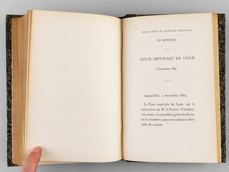 [ Recueil de 12 titres ] Traité des sept Espèces de Verbes de la Langue Française par M. Darles [ Suivi  de : ] Eloge de Socrate. Collège de Vienne. ...