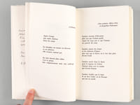Mémoire à petits feux [ Edition originale - Livre dédicacé par l'auteur avec un poème autographe joint de l'auteur ]