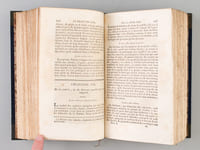 Le Droit des Gens, ou Principes de la Loi Naturelle, appliqués à la conduite et aux affaires des Nations & des Souverains (2 Tomes - Complet)