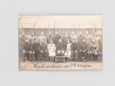Lot de 5 cartes postales annotées : Prisonniers tchèques [ Souvenir des prisonniers tchèques St Pierre des Corps le 8 janvier 1918 ] - Cercle de ...