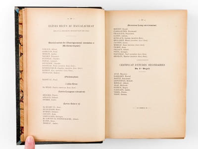 [ Recueil de 13 Palmarès : Distribution des Prix du Lycée de Rochefort de 1909 à 1921 ] Lycée de Rochefort. Année Scolaire 1908-1909. Distribution des prix sous la présidence de M. le Vice-Amiral de Percin. Samedi 31 juillet 1909. Discours de M. Humbert, Imprimerie Colbert, Rochefort sur Mer, 1909, 79 pp. [ Suivi de : ]  Lycée de Rochefort. Année Scolaire 1909--1910. Distribution des prix sous la présidence de M. le Général Farinaux. Samedi 30 juillet 1910. Discours de M. Denis, Imprimerie Colbert, Rochefort sur Mer, 1909, 78 pp. [ Suivi de : ]  Lycée de Rochefort. Année Scolaire 1910-1911. Distribution des prix sous la présidence de M. Cavalier. Samedi 29 juillet 1911. Discours de M. Denis, Imprimerie Colbert, Rochefort sur Mer, 1911, 87 pp. [ Suivi de : ]  Lycée de Rochefort. Année Scolaire 1911-1912. Distribution des prix sous la présidence de M. le Vice-Amiral Arago. Samedi 27 juillet 1912. Discours de M. Coville, Imprimerie Colbert, Rochefort sur Mer, 1912, 88 pp. [ Suivi de : ]  Lycée de Rochefort. Année Scolaire 1912-1913. Distribution des prix sous la présidence de M. Machenaud. Dimanche 13 juillet 1913. Discours de M. Leroux, Imprimerie Colbert, Rochefort sur Mer, 1913, 54 pp. et pp. 81-88 [ Suivi de : ]  Lycée de Rochefort. Année Scolaire 1913-1914 Distribution des prix sous la présidence de M. Paul Roquère. Dimanche 12 juillet 1914. Discours de M. Denis, Imprimerie Colbert, Rochefort sur Mer, 1914, 91 pp. [ Suivi de : ]  Lycée de Rochefort. Année Scolaire 1914-1915. Distribution des prix sous la présidence de M. Ad. Crémieux. Mardi 13 juillet 1915. Imprimerie Colbert, Rochefort sur Mer, 1915, 87 pp. [ Suivi de : ]  Lycée de Rochefort. Année Scolaire 1915-1916. Distribution des prix sous la présidence de M. Ad. Crémieux. Jeudi  13 juillet 1916. Discours de M. Bazaillas, Imprimerie Colbert, Rochefort sur Mer, 1916, 93 pp.  [ Suivi de : ]  Lycée de Rochefort. Année Scolaire 1916-1917. Distribution des prix sous la présidence de M. Ad. Crémieux. Jeudi  12 juillet 1917. Discours de M. Picard, Imprimerie Colbert, Rochefort sur Mer, 1917, 100 pp. [ Suivi de : ]  Lycée de Rochefort. Année Scolaire 1917-1918. Distribution des prix sous la présidence de M. le Vice-Amiral. Samedi 13 juillet 1918. Discours de M. Mélèse, Imprimerie Colbert, Rochefort sur Mer, 1918, 96 pp. [ Suivi de : ]  Lycée de Rochefort. Année Scolaire 1918-1919. Distribution des prix sous la présidence de M. le Vice-Amiral Jaurès. Samedi 12 juillet 1919. Discours de M. Picard, Imprimerie Colbert, Rochefort sur Mer, 1919, 89 pp.  [ Suivi de : ]  Lycée de Rochefort. Année Scolaire 1919-1920. Distribution des prix sous la présidence de M. Palmade. Lundi 12 juillet 1920. Discours de M. Lacombe, Imprimerie Colbert, Rochefort sur Mer, 1920, 89 pp.  [ Suivi de : ]  Lycée de Rochefort. Année Scolaire 1920-1921. Distribution des prix sous la présidence de M. le Contre-Amiral de la Taste. Mercredi 13 juillet 1921. Discours de M. Picard, Imprimerie Colbert, Rochefort sur Mer, 1921, 86 pp. 