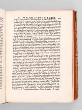 Arrests et Reglemens du Parlement de Bretagne, avec les observations et remarque de Maître Michel Sauvageau, célèbre Avocat & Procureur du Roy au ...